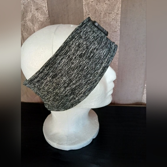 *Cozy band Bluetooth headband - Picture 2 of 9